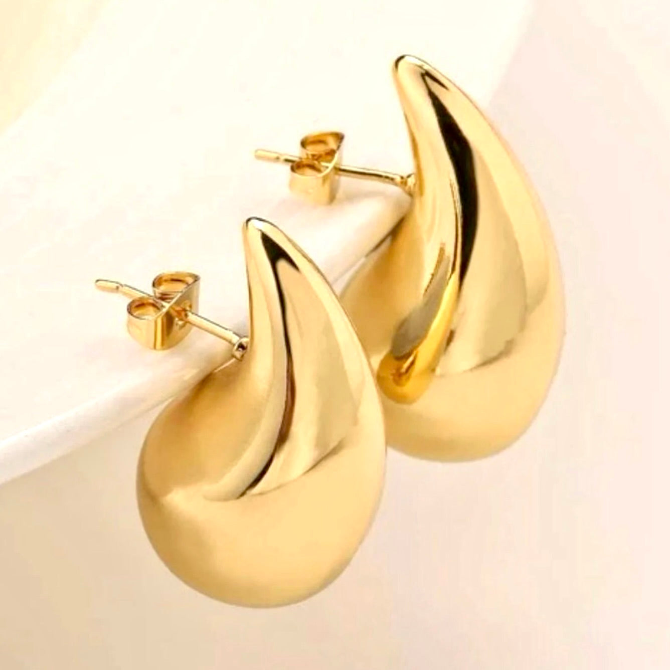 golden teardrop earrings