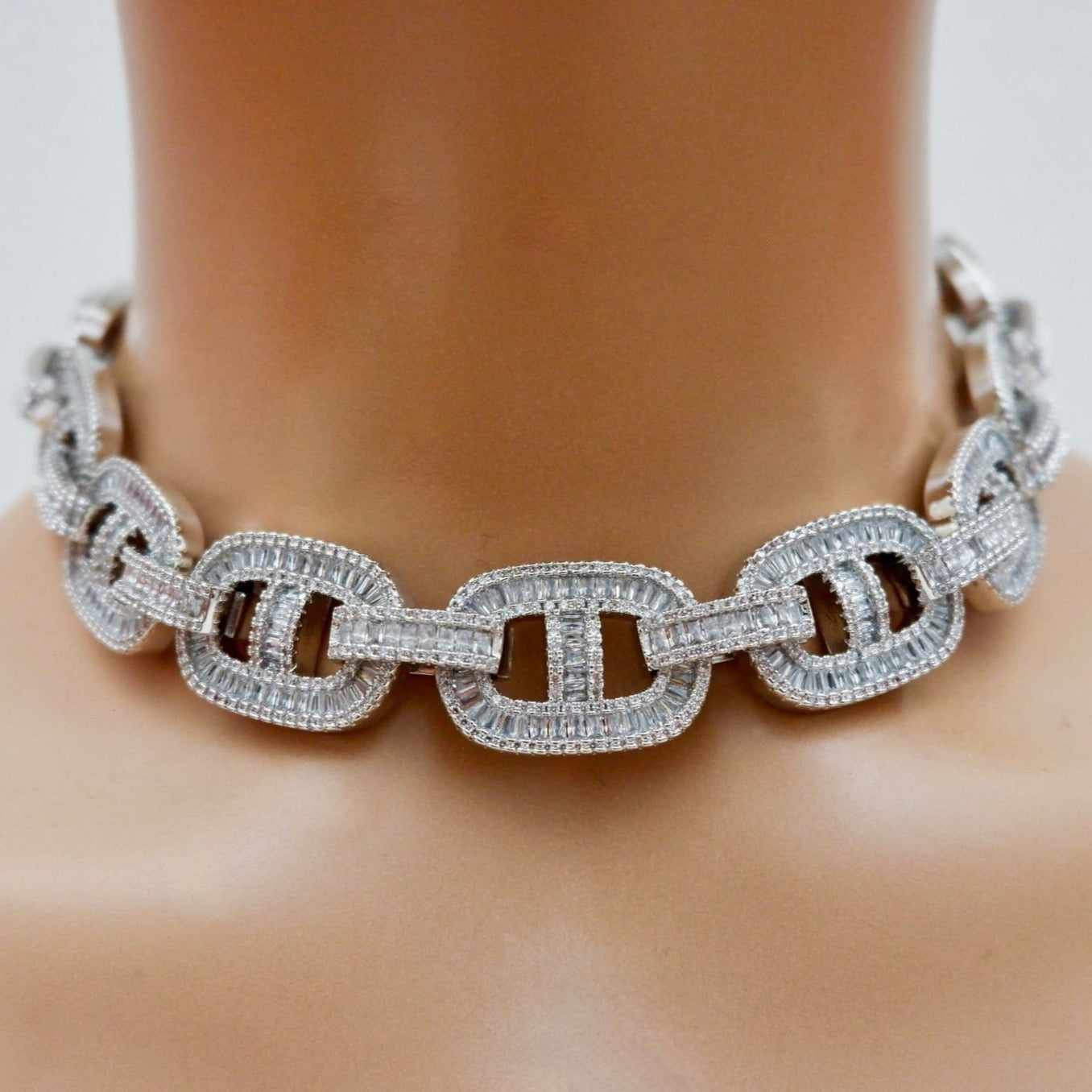 baguette bling choker
