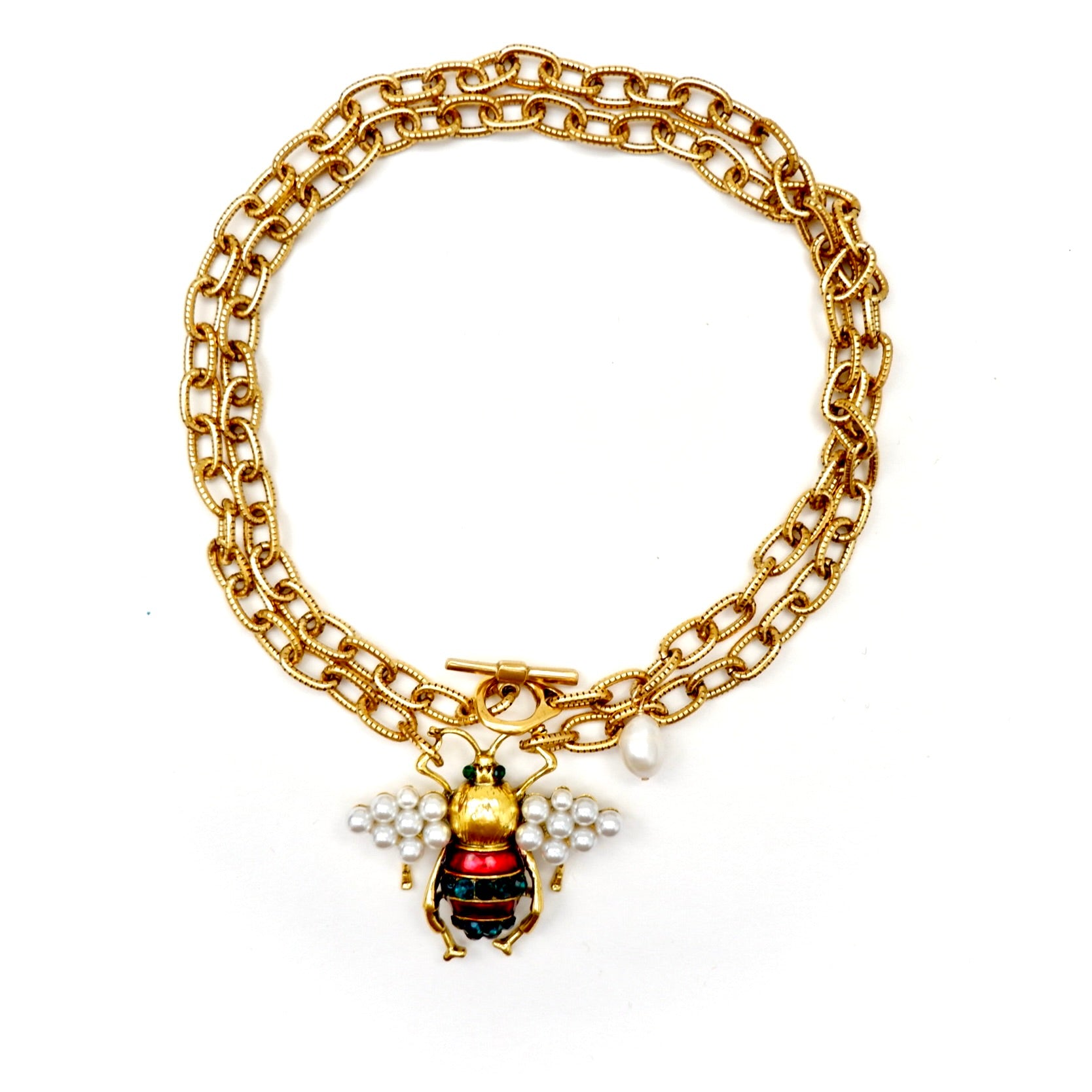 bumble bee and links chain necklace
