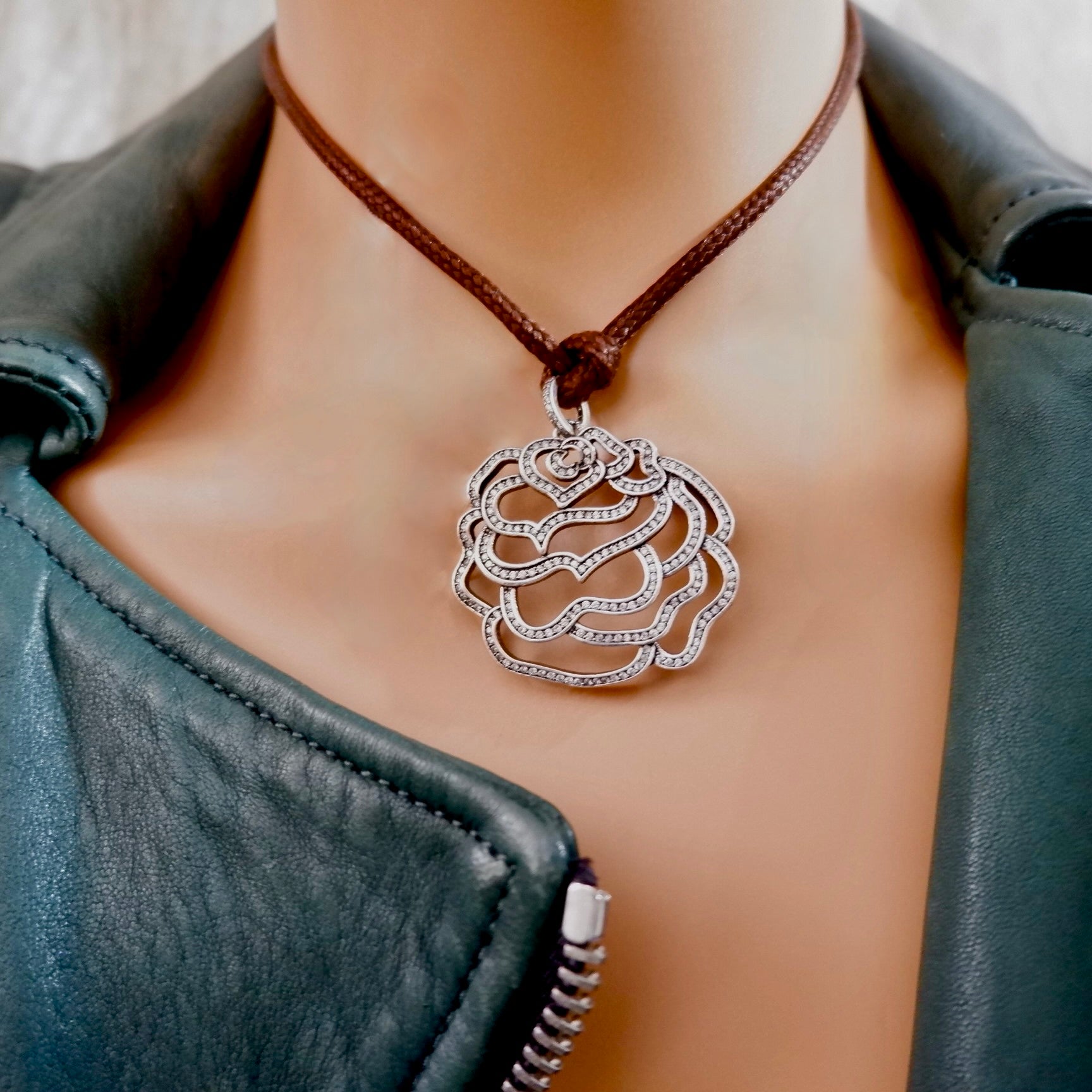 camellia choker necklace