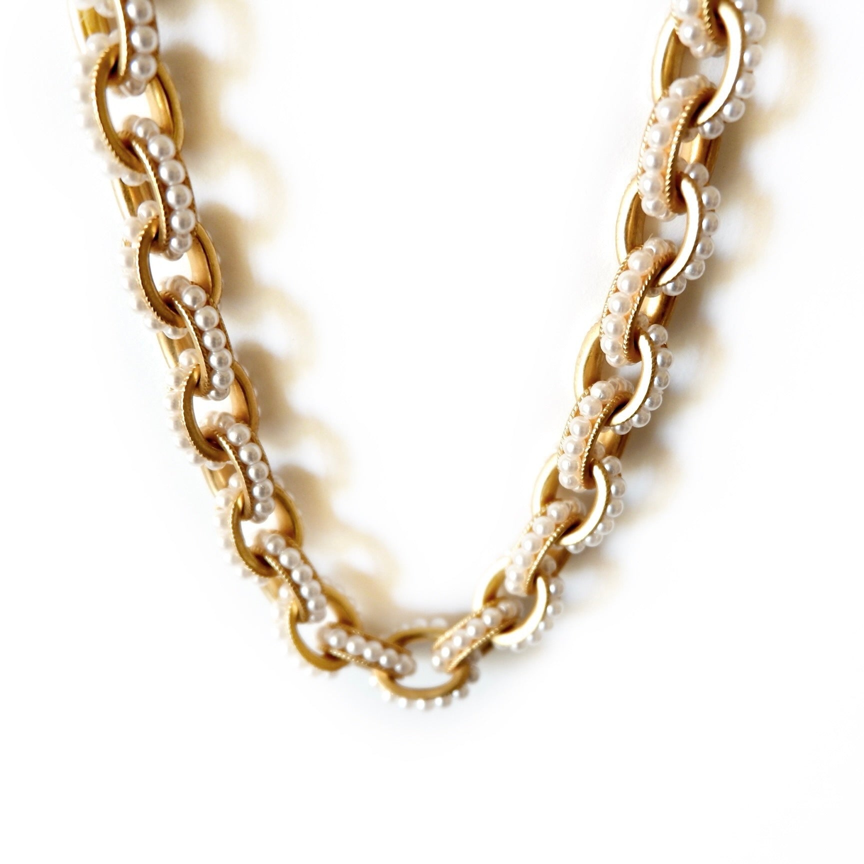 chunky metal and pearl chain necklace