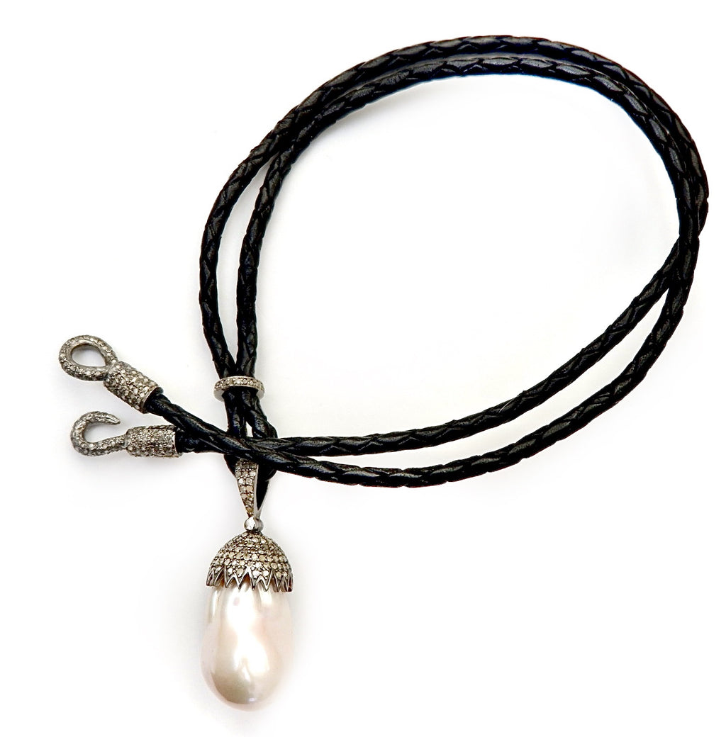 my modern baroque pearl necklace