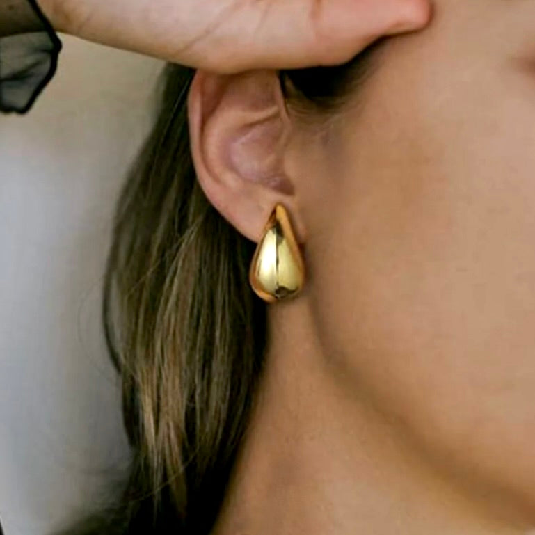 golden teardrop earrings