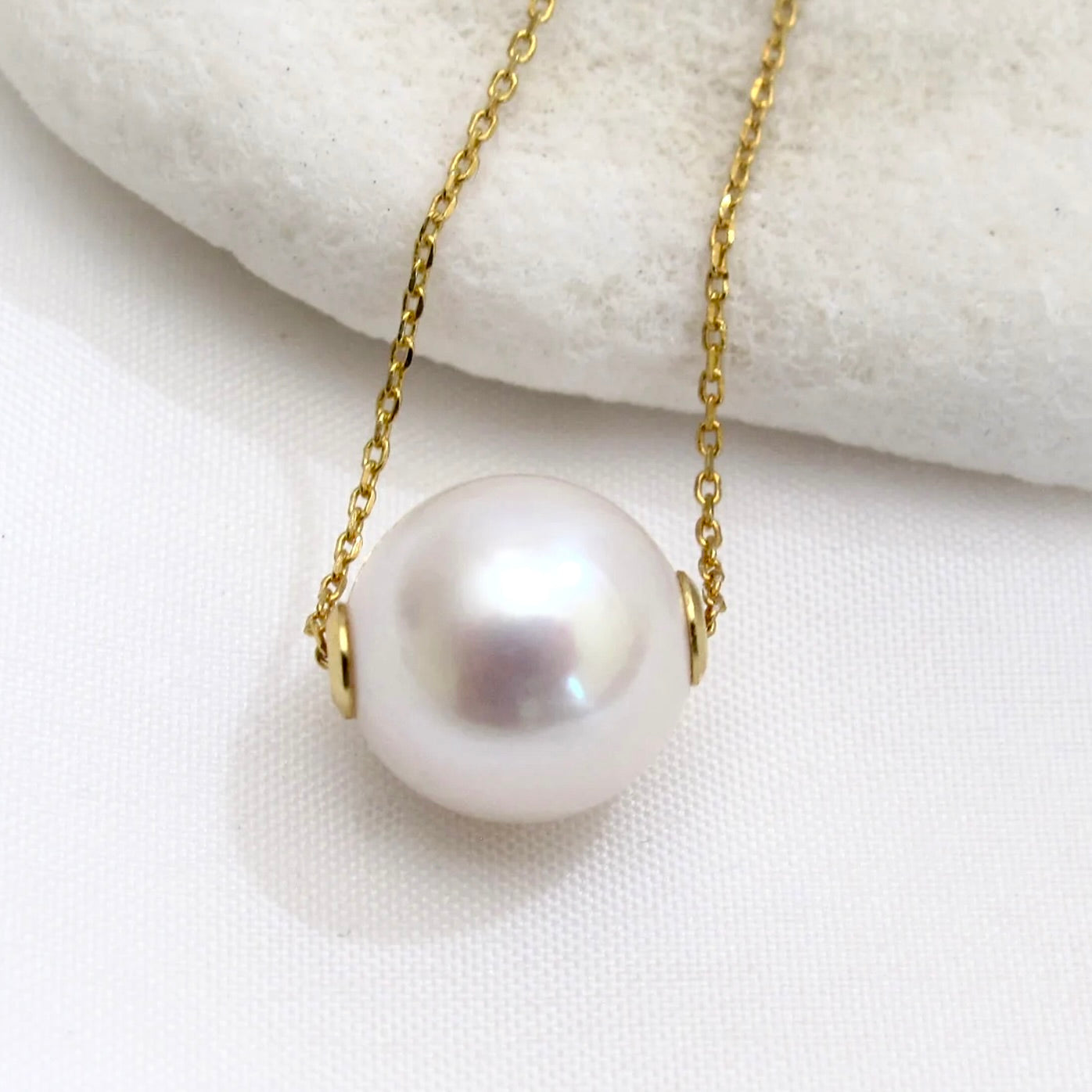 my floater pearl necklace