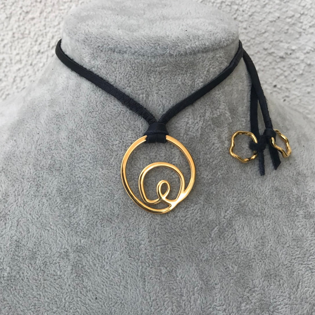 love full circle choker necklace