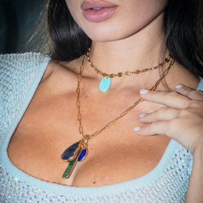 three gemstones necklace
