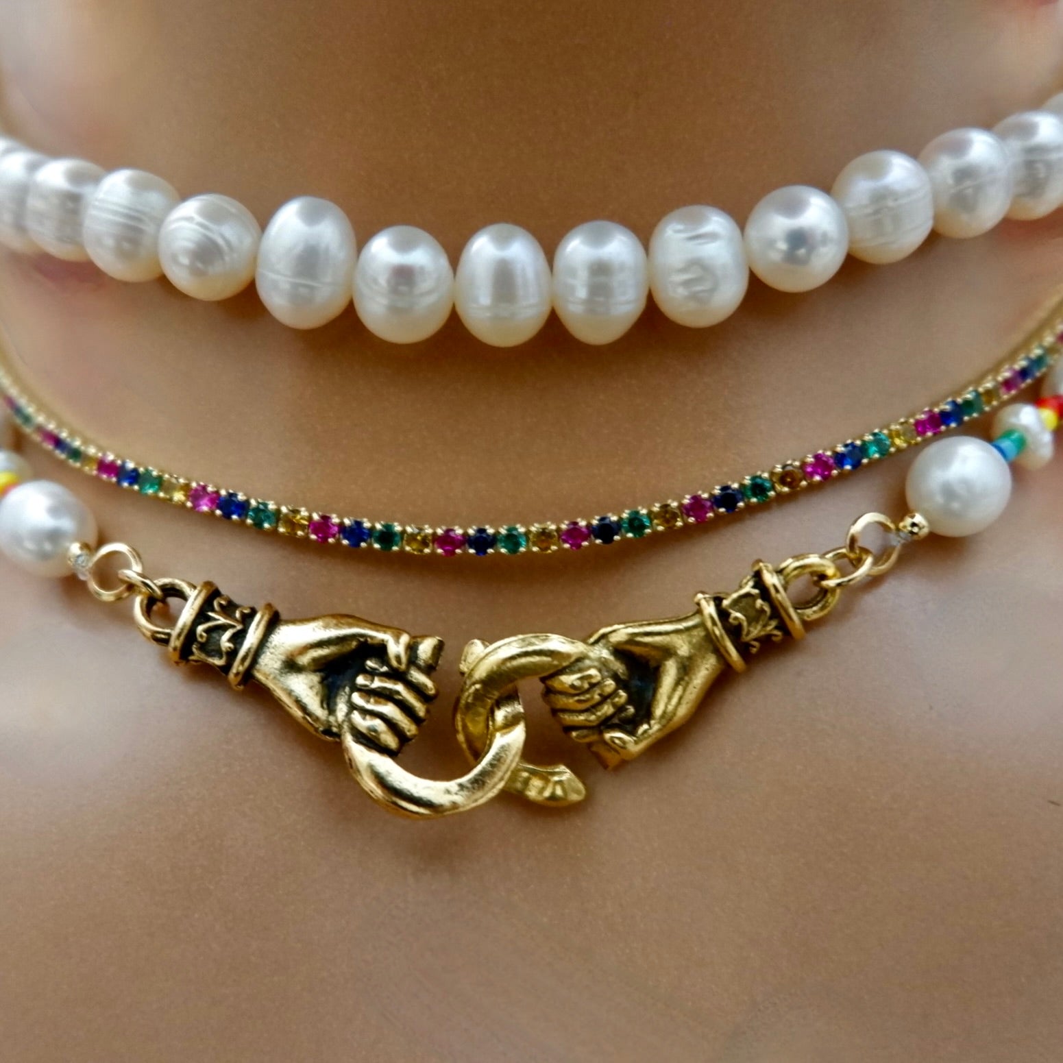my hand in hand pearl choker