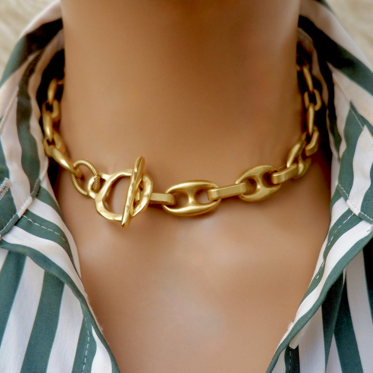 goochee moochee necklace