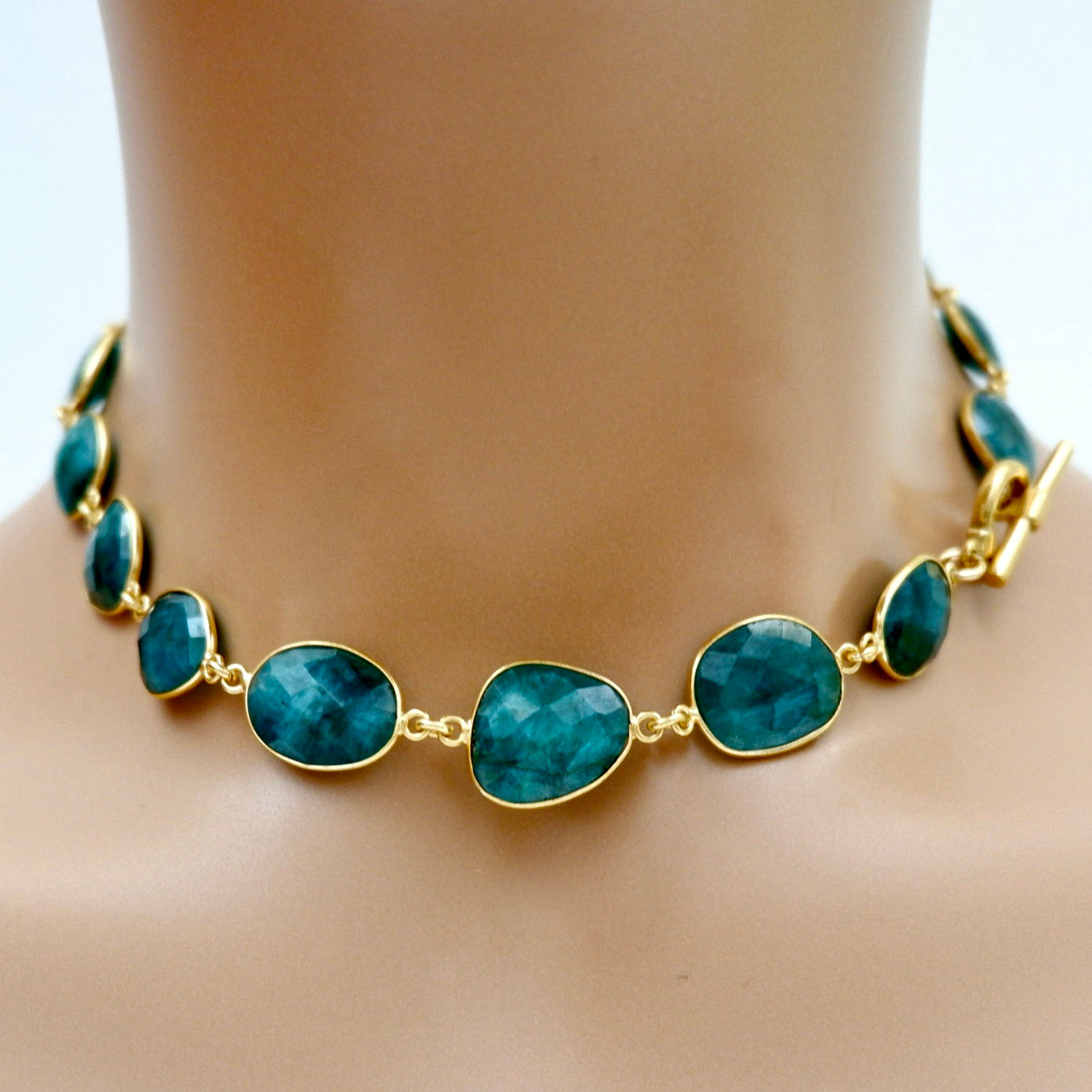 my go to emerald necklace