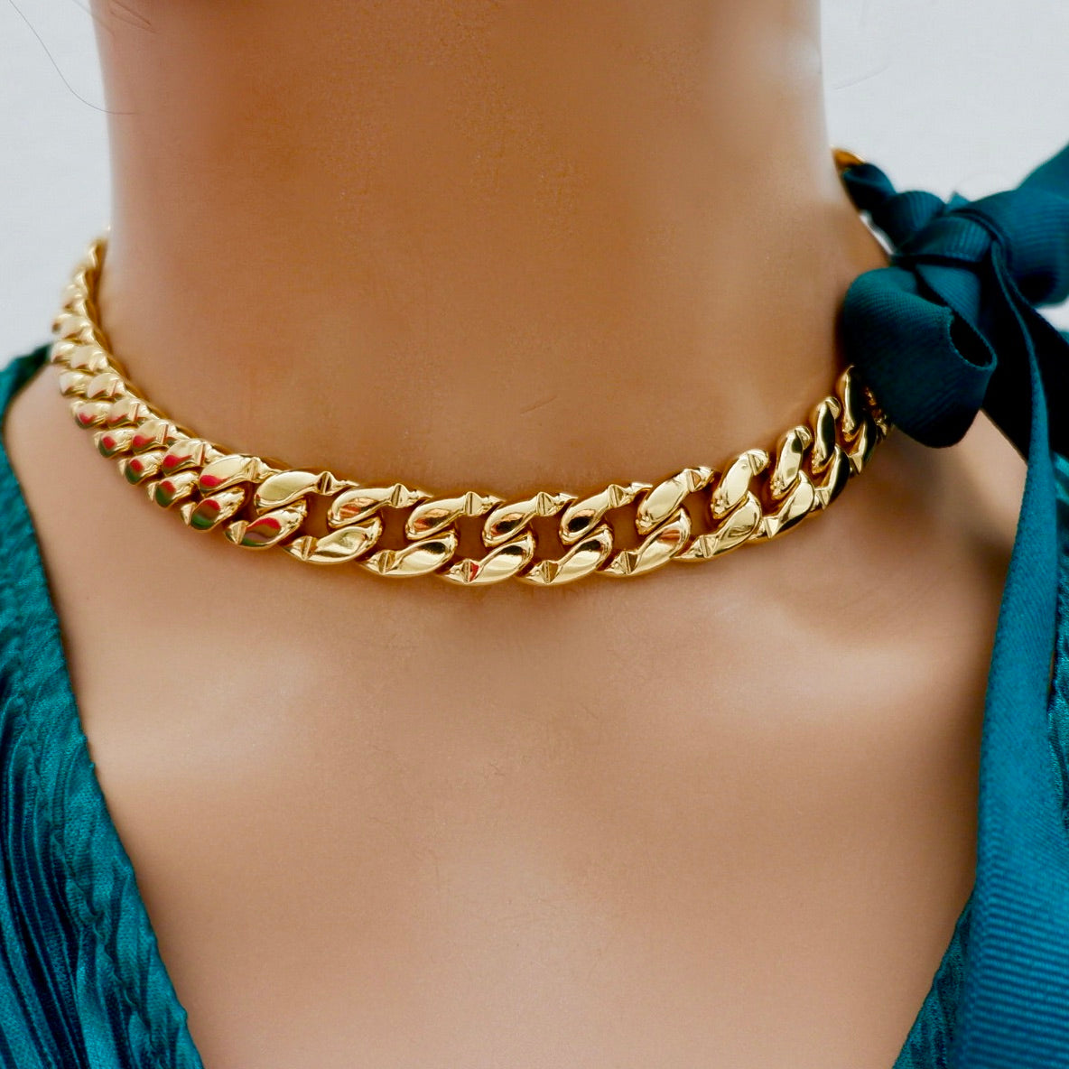 happy cubano choker necklace