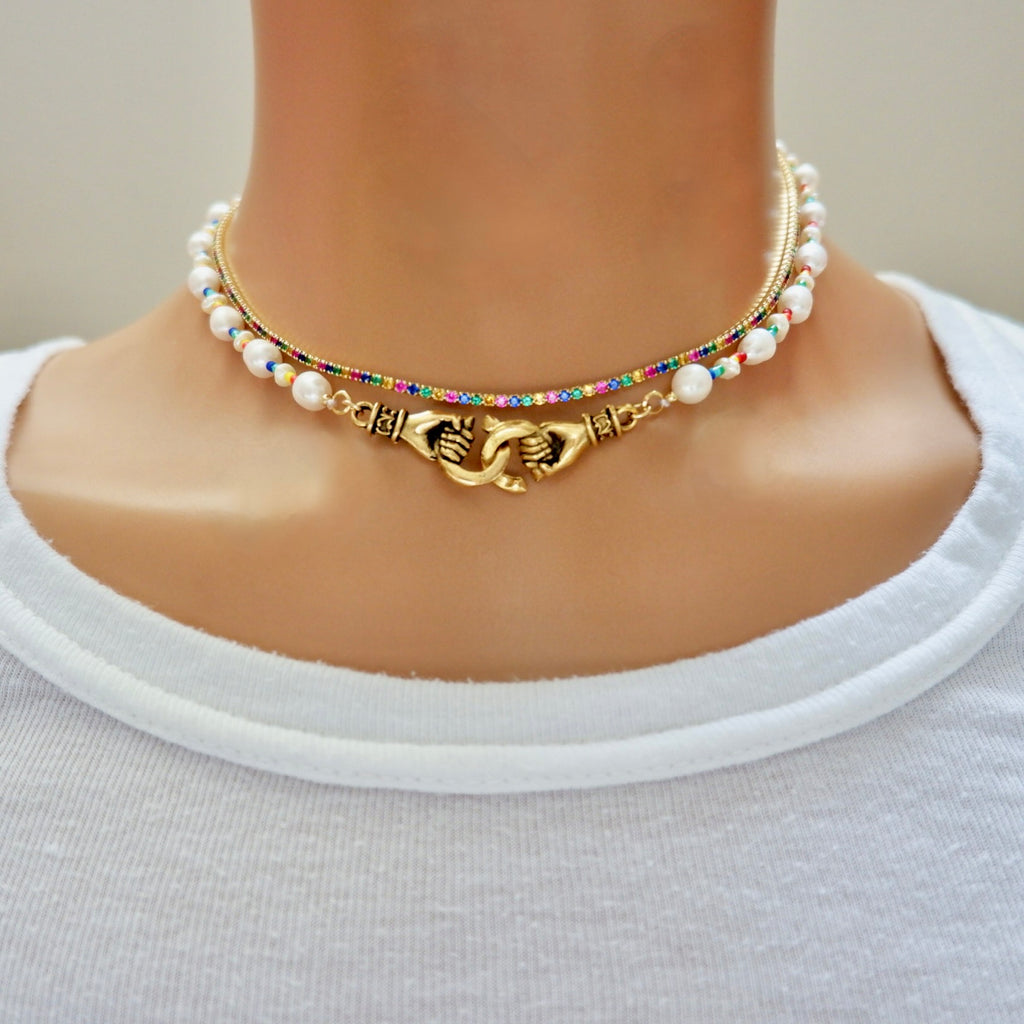 my hand in hand pearl choker
