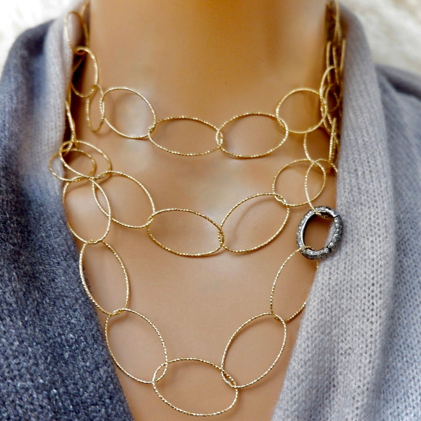 italian gold oval necklace