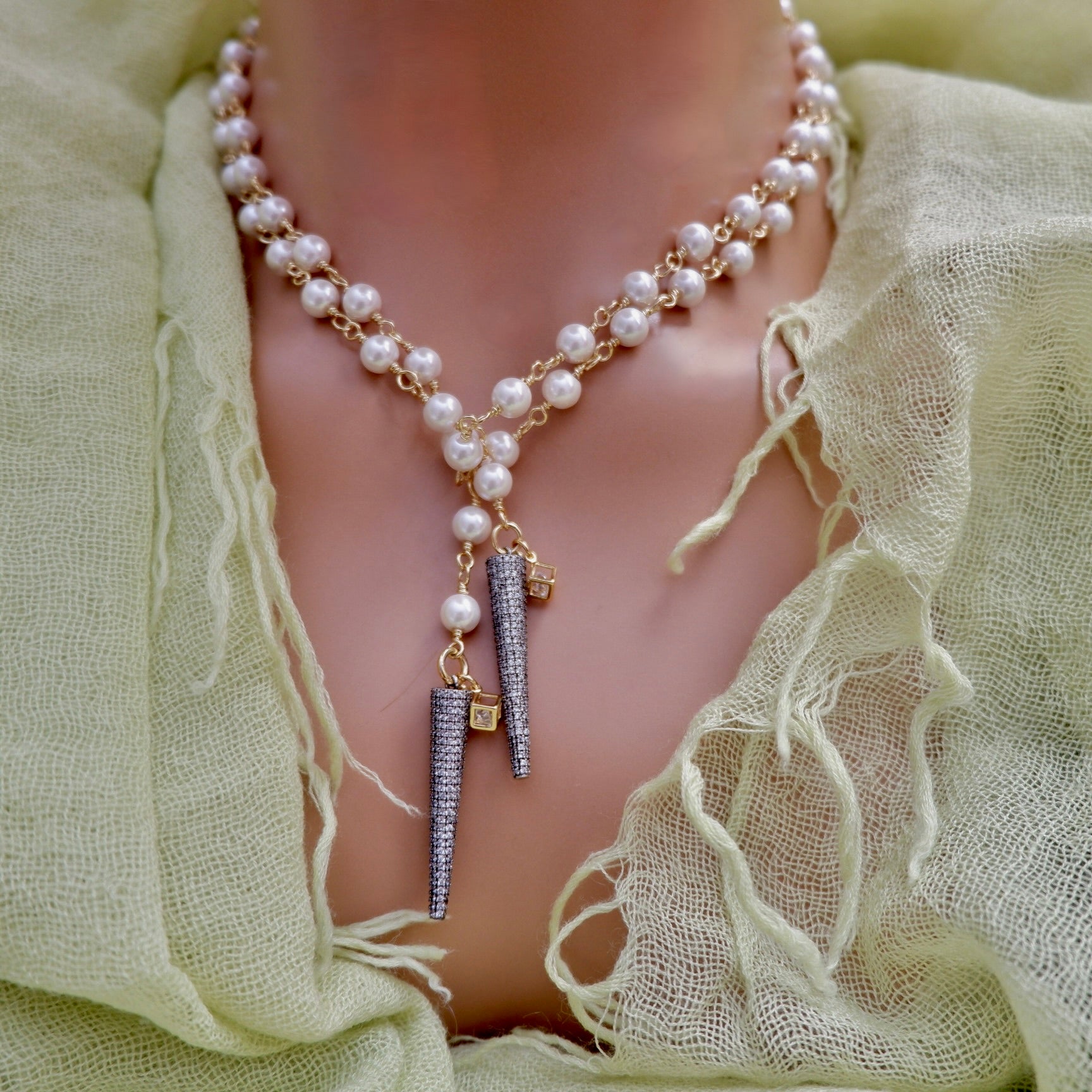 double spikes pearl necklace