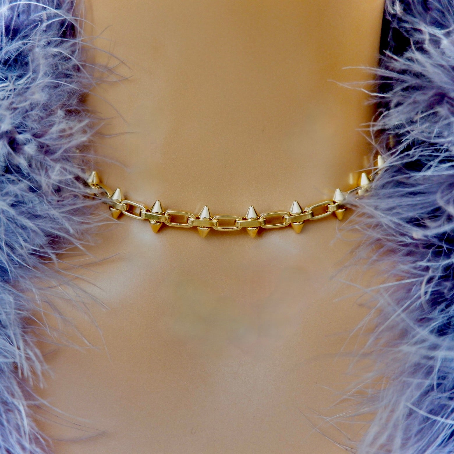 mini spikes chain necklace