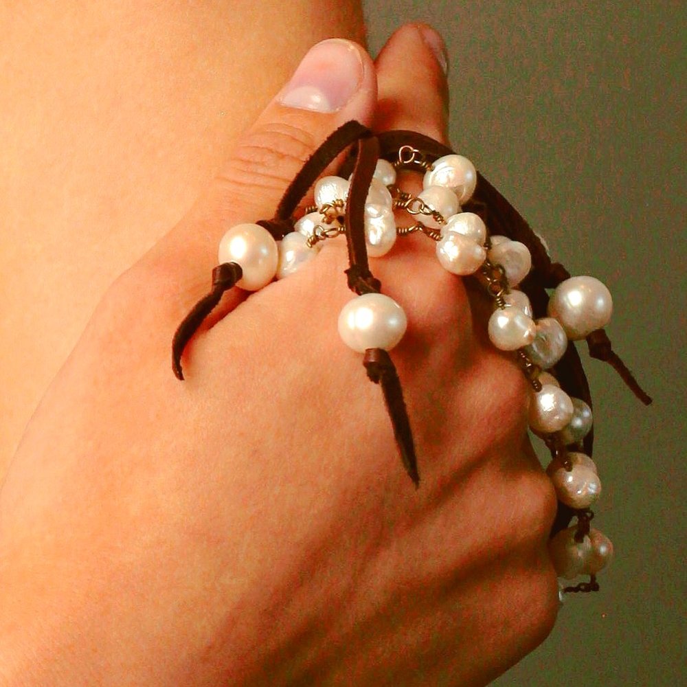 rock n roll pearls choker necklace